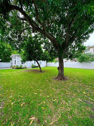 60 NE 78th St Front, Miami, FL 33138