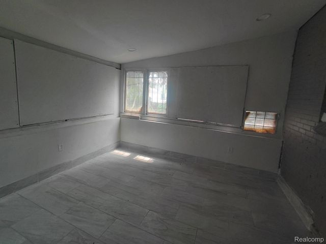 20120 Mark Twain Street, Detroit, MI 48235