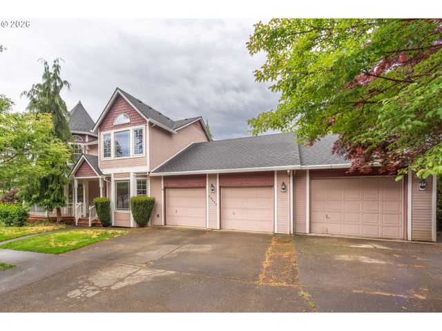 39475 HOOD St, Sandy, OR 97055