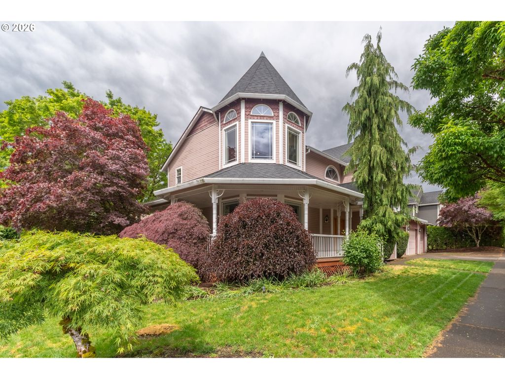 39475 HOOD St, Sandy, OR 97055
