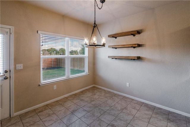137 Moulins LN, Georgetown, TX 78626