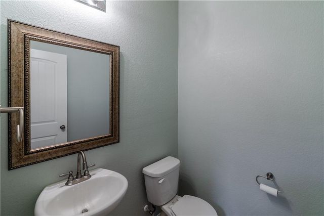 137 Moulins LN, Georgetown, TX 78626