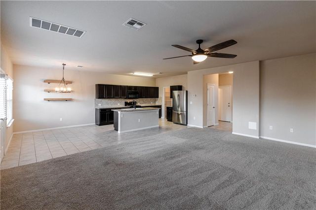 137 Moulins LN, Georgetown, TX 78626