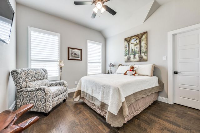 7018 New Castle Lane, Sanger, TX 76266