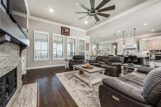 7018 New Castle Lane, Sanger, TX 76266