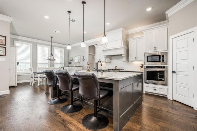 7018 New Castle Lane, Sanger, TX 76266