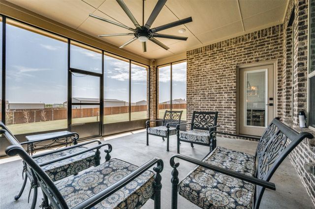 7018 New Castle Lane, Sanger, TX 76266