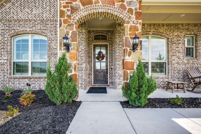 7018 New Castle Lane, Sanger, TX 76266