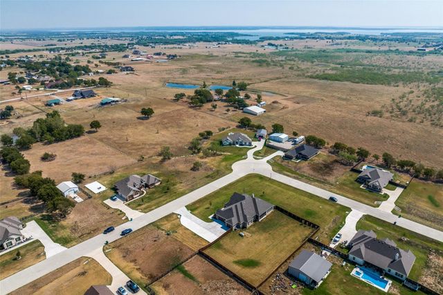 7018 New Castle Lane, Sanger, TX 76266