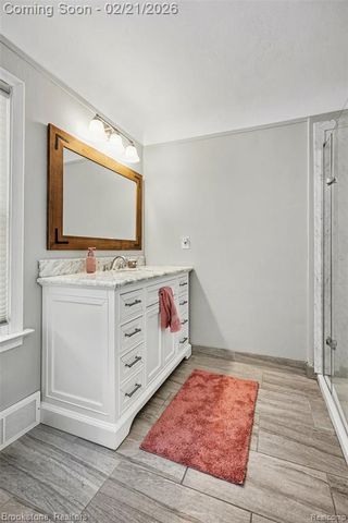 37815 Pineridge Street, Harrison Twp, MI 48045