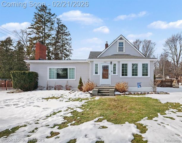 37815 Pineridge Street, Harrison Twp, MI 48045