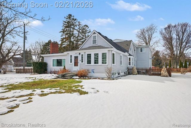 37815 Pineridge Street, Harrison Twp, MI 48045