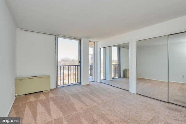 4600 S Four Mile Run Dr Apt 1119, Arlington, VA 22204