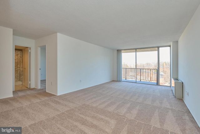 4600 S Four Mile Run Dr Apt 1119, Arlington, VA 22204