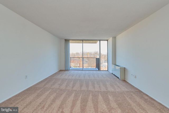 4600 S Four Mile Run Dr Apt 1119, Arlington, VA 22204