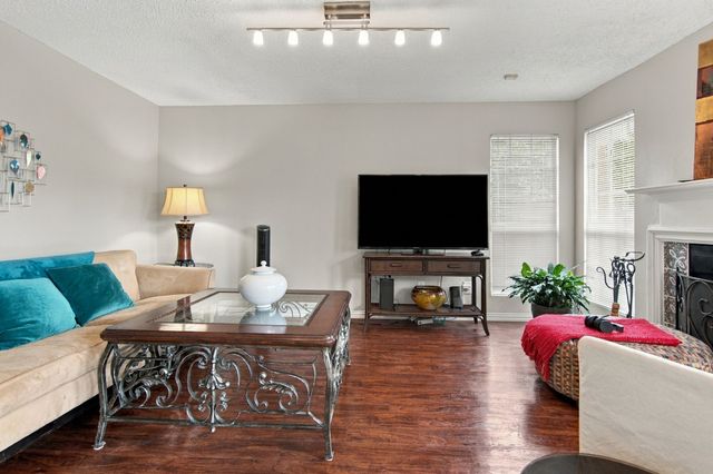 6808 Quail Meadow Drive, Watauga, TX 76148
