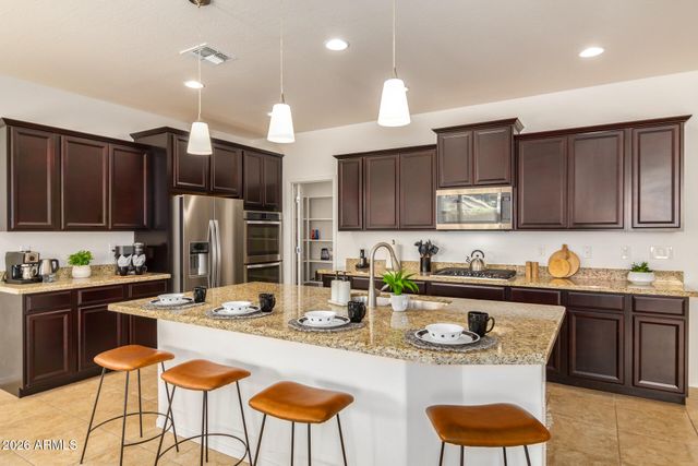 2499 W DAPPLE GRAY Court, San Tan Valley, AZ 85144