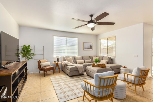 2499 W DAPPLE GRAY Court, San Tan Valley, AZ 85144