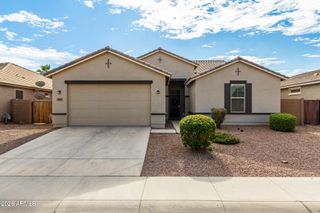 2499 W DAPPLE GRAY Court, San Tan Valley, AZ 85144