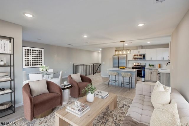 581 Bergen St, Newark City, NJ 07108