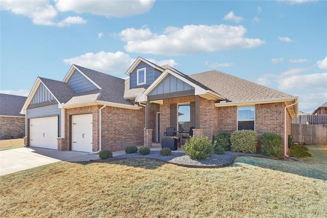 1405 N Storybrook Terrace, Mustang, OK 73064