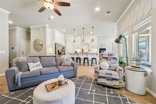 1405 N Storybrook Terrace, Mustang, OK 73064