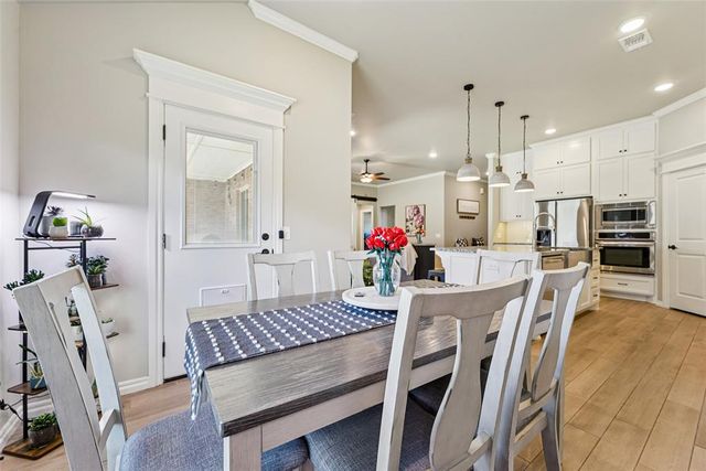 1405 N Storybrook Terrace, Mustang, OK 73064