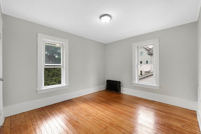 201 Locust St, Holyoke, MA 01040