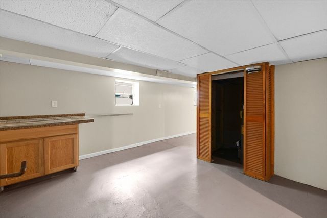 201 Locust St, Holyoke, MA 01040