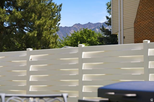 11209 S CHRISTOPHER CIR, Sandy, UT 84092