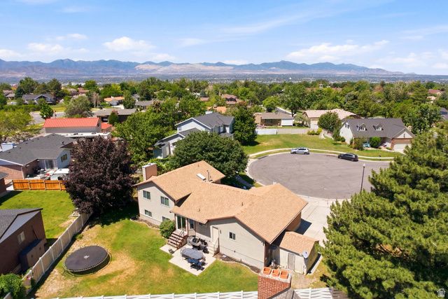 11209 S CHRISTOPHER CIR, Sandy, UT 84092