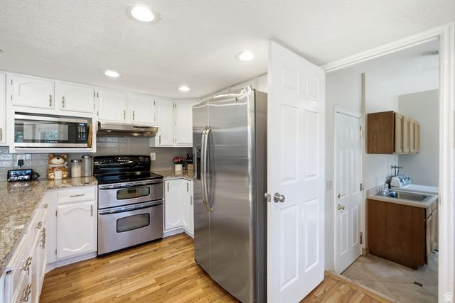 11209 S CHRISTOPHER CIR, Sandy, UT 84092