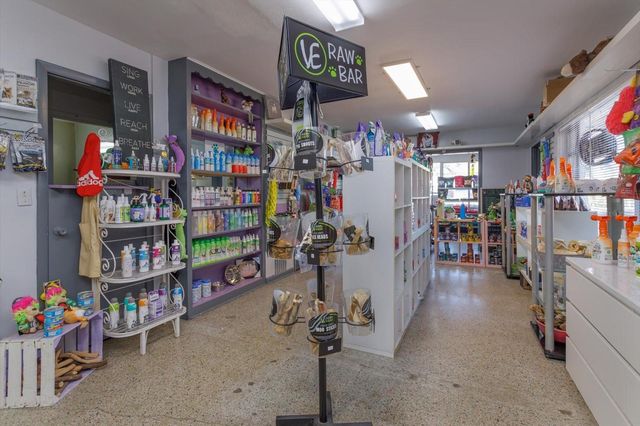 1933 S VOLUSIA AVENUE, Orange City, FL 32763