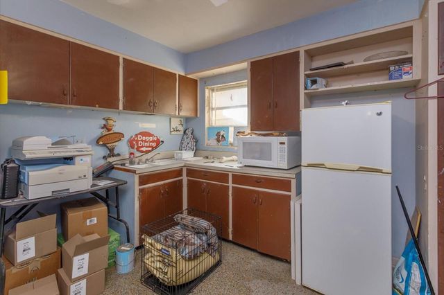 1933 S VOLUSIA AVENUE, Orange City, FL 32763