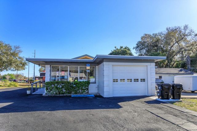 1933 S VOLUSIA AVENUE, Orange City, FL 32763