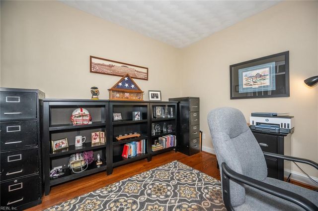 1853 Rein LN, Virginia Beach, VA 23456