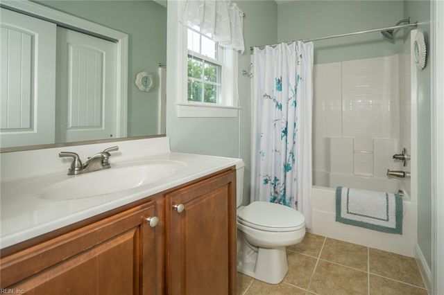 1853 Rein LN, Virginia Beach, VA 23456