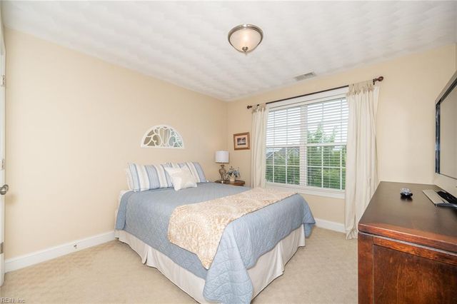 1853 Rein LN, Virginia Beach, VA 23456
