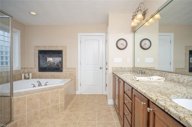 1853 Rein LN, Virginia Beach, VA 23456