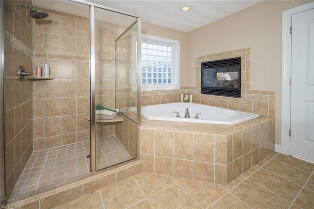 1853 Rein LN, Virginia Beach, VA 23456