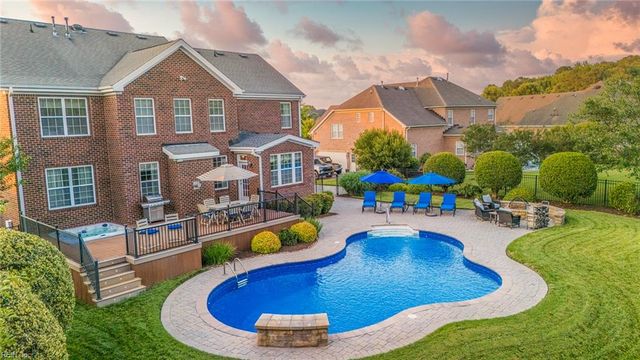1853 Rein LN, Virginia Beach, VA 23456