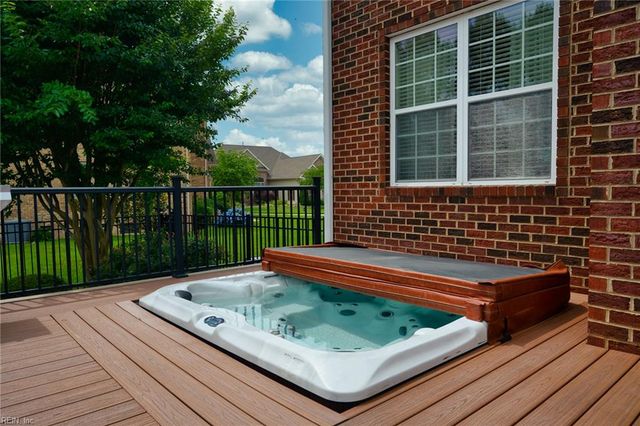 1853 Rein LN, Virginia Beach, VA 23456
