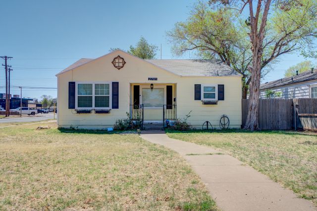 2701 33rd Street, Lubbock, TX 79410