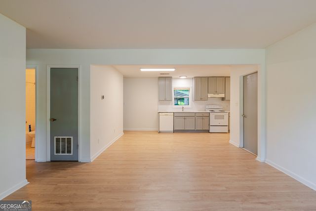 7064 Eunice Drive, Riverdale, GA 30274