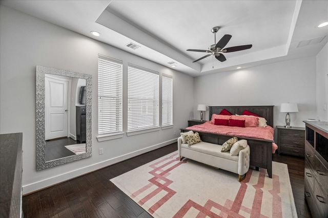 2228 Mcgowen Street, Houston, TX 77004