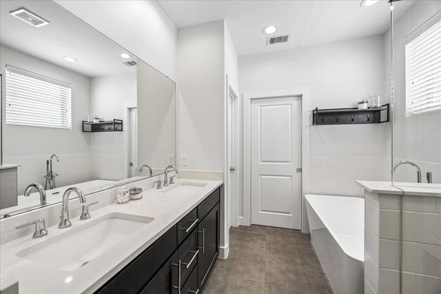 2228 Mcgowen Street, Houston, TX 77004