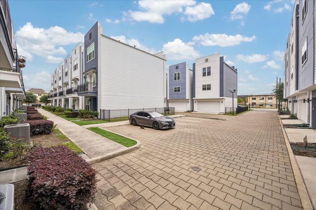 2228 Mcgowen Street, Houston, TX 77004