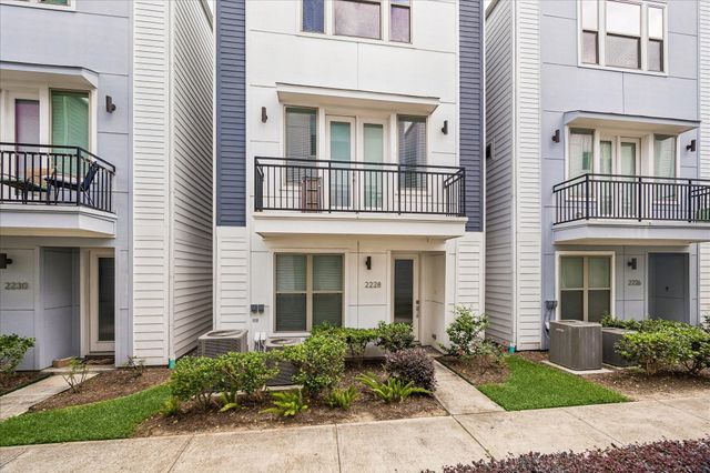 2228 Mcgowen Street, Houston, TX 77004