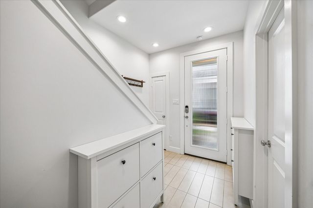 2228 Mcgowen Street, Houston, TX 77004