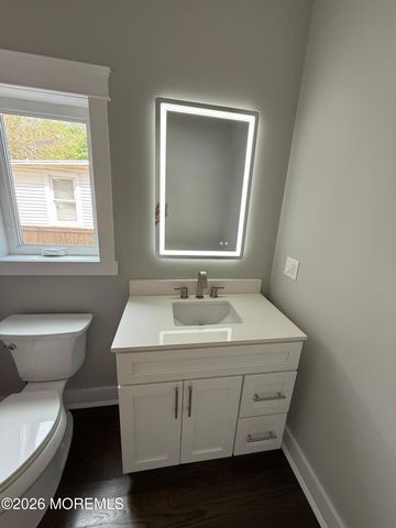 21 Bellevue Avenue, Leonardo, NJ 07737